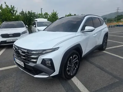 Hyundai Tucson 2024, 33935 км, за 22449.78 USD
