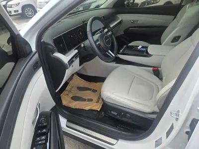Hyundai Tucson 2024, 33935 км, за 22449.78 USD - фото 16