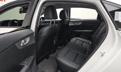 Kia K3 2022, 45174 км, за 11254.24 USD - фото 12