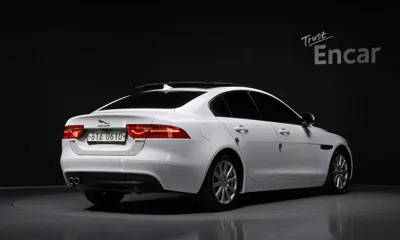 Jaguar XE 2016, 50228 км, за 4591.43 USD