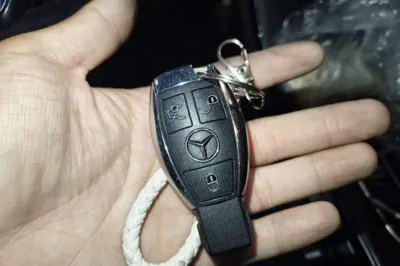 Mercedes-Benz C-Class 2018, 100700 км, за 18270 USD - фото 17
