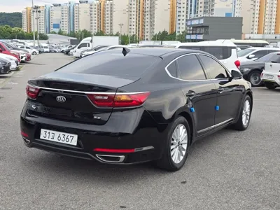 Kia K7 2016, 173572 км, за 5382.7 USD