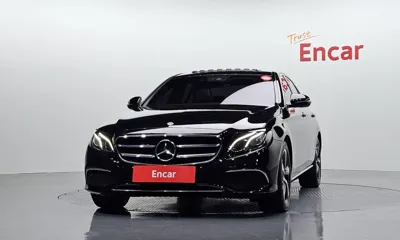 Mercedes-Benz E-Class 2020, 80936 км, за 15688.59 USD