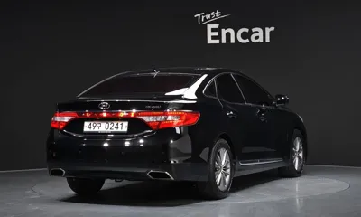 Hyundai Grandeur 2017, 190123 км, за 3445.36 USD