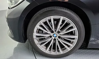 BMW 3-Series 2021, 51579 км, за 17795.91 USD
