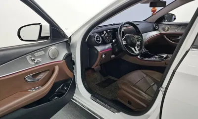 Mercedes-Benz E-Class 2019, 78240 км, за 16410.66 USD - фото 10
