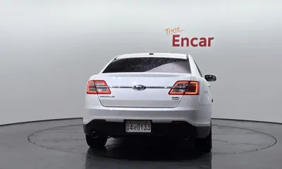 Ford Taurus 2016, 143337 км, за 2847.68 USD