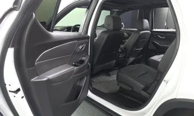ChevroletGMDaewoo Traverse 2022, 24308 км, за 17120.58 USD - фото 26