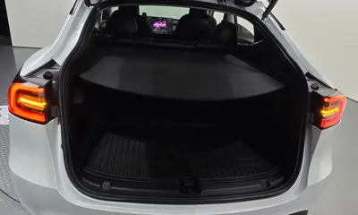Tesla Model Y 2023, 48067 км, за 23778.51 USD - фото 31