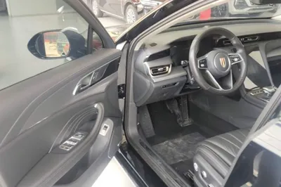 Hongqi H5 2023, 58600 км, за 14508 USD - фото 18