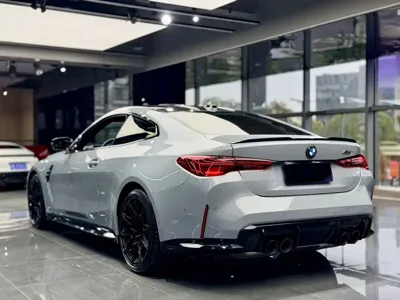 BMW M4 2025, 17000 км, за 108591.18 USD - фото 12