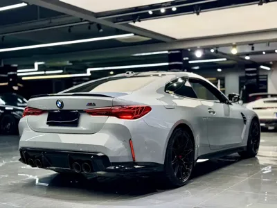 BMW M4 2025, 17000 км, за 108591.18 USD - фото 13