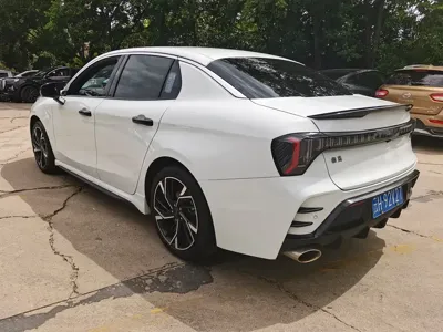 Lynk & Co 03 2023, 30000 км, за 11214.15 USD