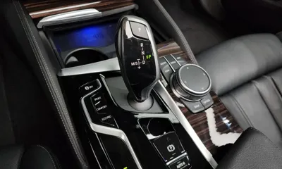 BMW 5-Series 2021, 34960 км, за 20981.33 USD - фото 9