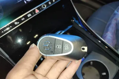 Mercedes-Benz EQE 2022, 10300 км, за 31408 USD - фото 20