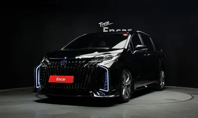 Toyota Sienna · 2024 год