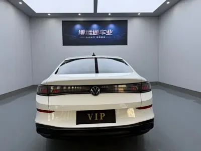 Volkswagen Lamando 2023, 45000 км, за 15493.71 USD