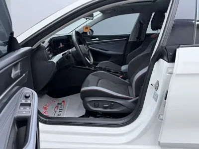 Volkswagen Lamando 2023, 45000 км, за 15493.71 USD - фото 8