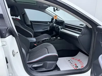 Volkswagen Lamando 2023, 45000 км, за 15493.71 USD - фото 9