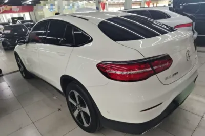 Mercedes-Benz GLC Coupe 2019, 131700 км, за 17362 USD - фото 4