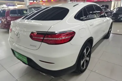 Mercedes-Benz GLC Coupe 2019, 131700 км, за 17362 USD - фото 6