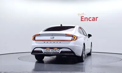 Hyundai Sonata 2020, 89354 км, за 11523.17 USD