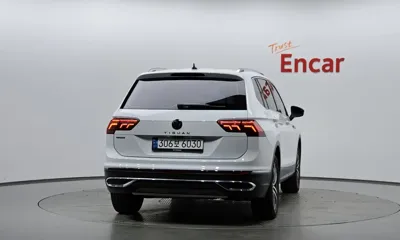 Volkswagen Tiguan 2023, 43933 км, за 17889.69 USD
