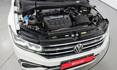 Volkswagen Tiguan 2023, 43933 км, за 17889.69 USD - фото 6