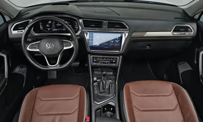 Volkswagen Tiguan 2023, 43933 км, за 17889.69 USD - фото 7