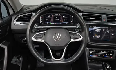 Volkswagen Tiguan 2023, 43933 км, за 17889.69 USD - фото 14