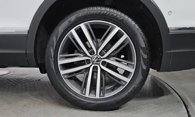 Volkswagen Tiguan 2023, 43933 км, за 17889.69 USD - фото 22