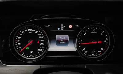 Mercedes-Benz E-Class 2017, 82470 км, за 12800.32 USD - фото 8