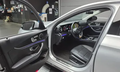 Mercedes-Benz E-Class 2017, 82470 км, за 12800.32 USD - фото 10