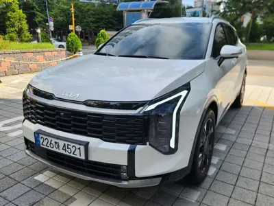Kia Sportage 2025, 2600 км, за 14522.63 USD