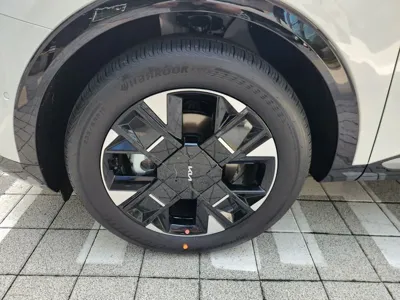Kia Sportage 2025, 2600 км, за 14522.63 USD