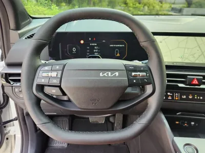 Kia Sportage 2025, 2600 км, за 14522.63 USD - фото 10