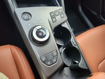 Kia Sportage 2025, 2600 км, за 14522.63 USD - фото 16