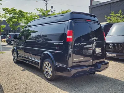 Chevrolet Express Van 2018, 55386 км, за 22443.42 USD