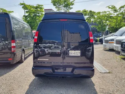 Chevrolet Express Van 2018, 55386 км, за 22443.42 USD