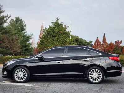 Hyundai Sonata 2016, 174000 км, за 4335.73 USD