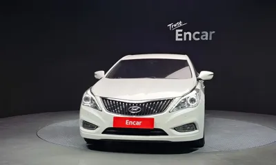 Hyundai Grandeur 2015, 106732 км, за 5960.26 USD