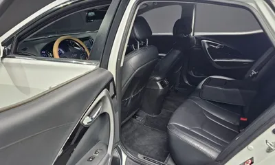 Hyundai Grandeur 2015, 106732 км, за 5960.26 USD - фото 17