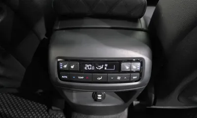 Hyundai Palisade 2023, 32990 км, за 27044.77 USD - фото 18