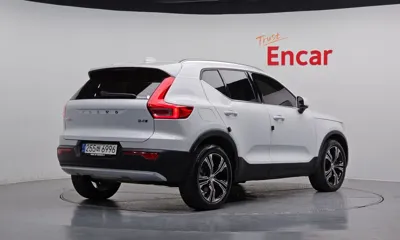 Volvo XC40 2021, 31037 км, за 20559.63 USD
