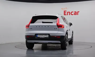 Volvo XC40 2021, 31037 км, за 20559.63 USD