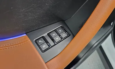 Jaguar F-Pace 2018, 113004 км, за 9511.62 USD - фото 28