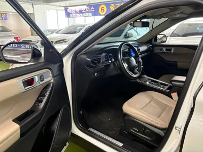 Ford Explorer 2020, 92156 км, за 16186.69 USD - фото 10