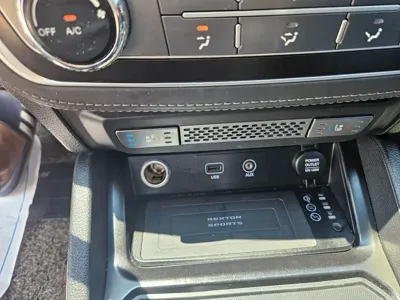 KG_Mobility_Ssangyong Rexton 2021, 79500 км, за 11009.78 USD - фото 7