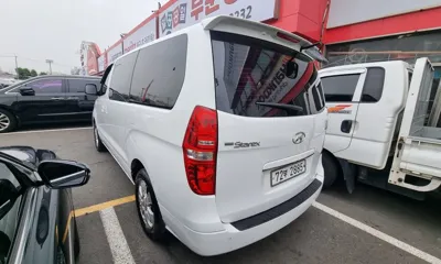 Hyundai Starex 2015, 65125 км, за 7643.77 USD