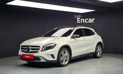 Mercedes-Benz GLA-Class · 2016 год
